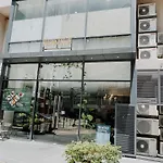 Cozy Living Studio , With Private Balcony @ Mont Kiara Hartamas