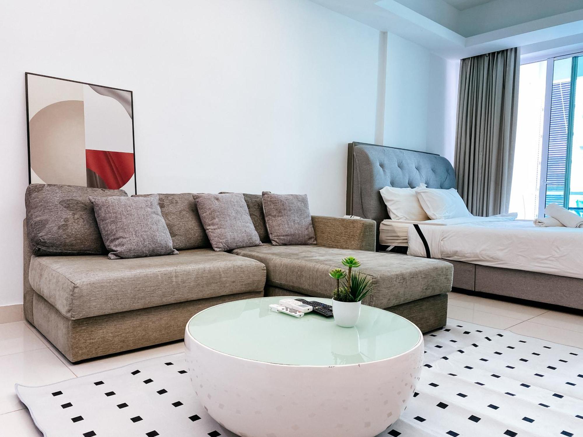 Pangsapuri Cozy Living , With Private Balcony @ Mont Kiara Hartamas Kuala Lumpur