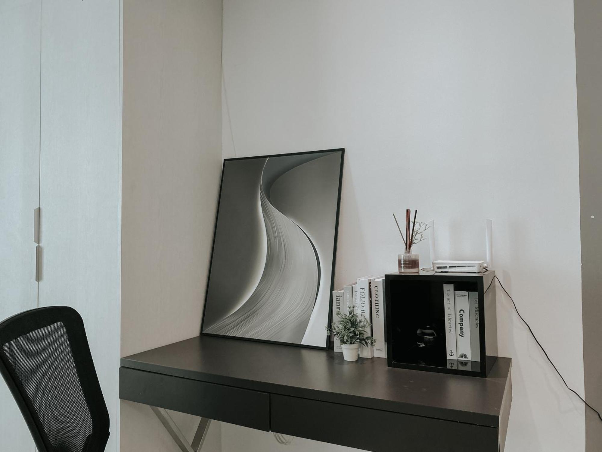 Cozy Living , With Private Balcony @ Mont Kiara Hartamas Pangsapuri Kuala Lumpur