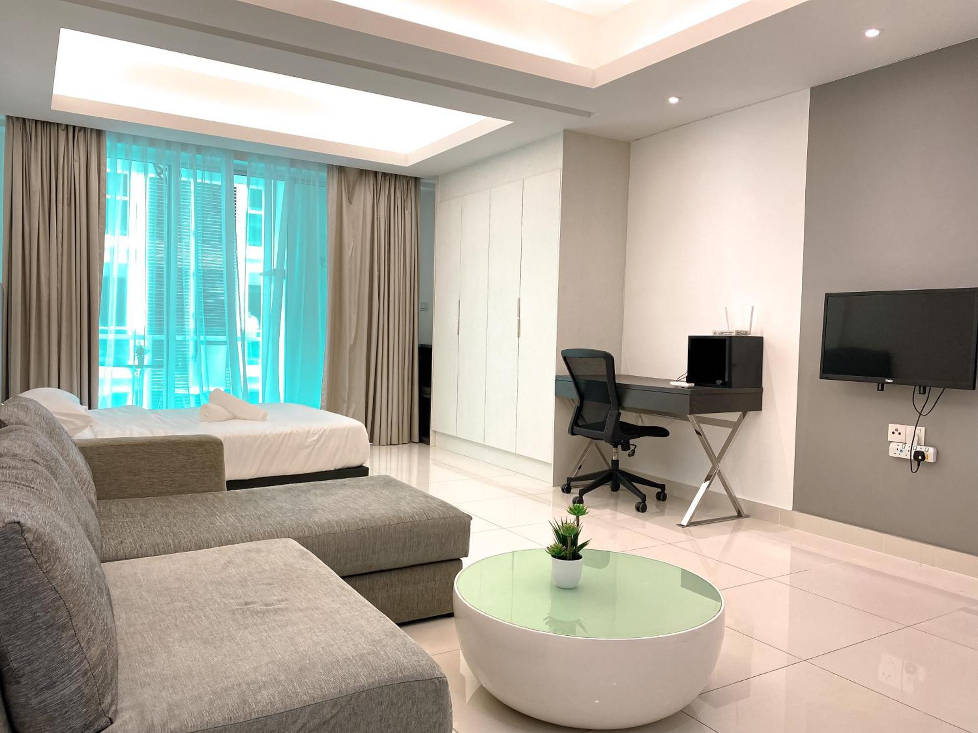 Pangsapuri Cozy Living , With Private Balcony @ Mont Kiara Hartamas Kuala Lumpur